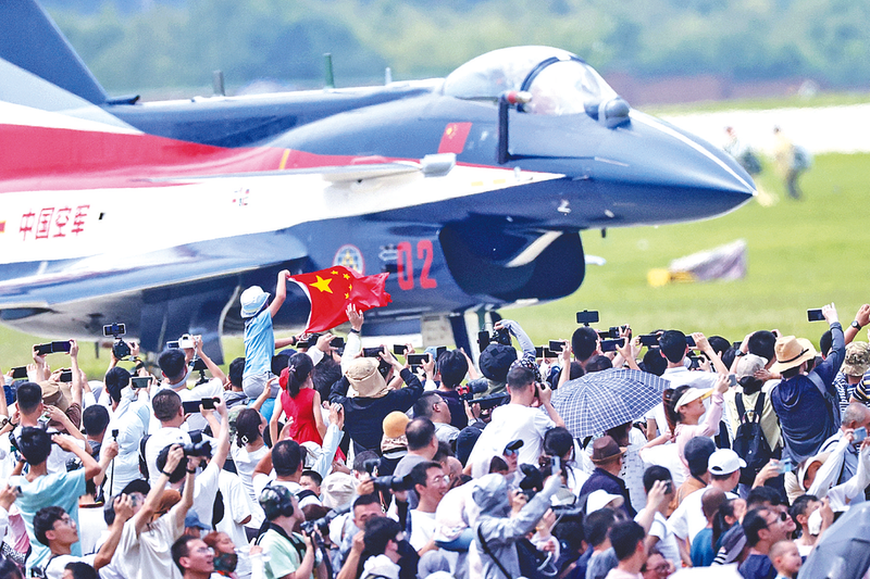 男人的大鸡巴操女人的逼的视频长春航空展迎来首个公众日